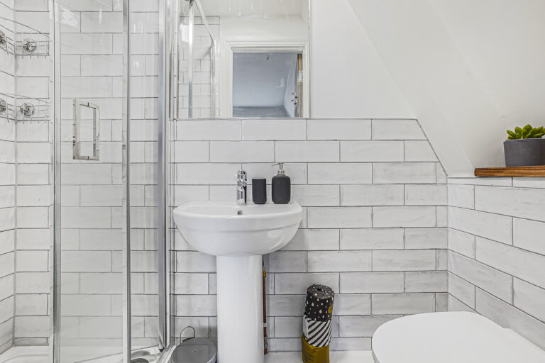 R15_ensuite